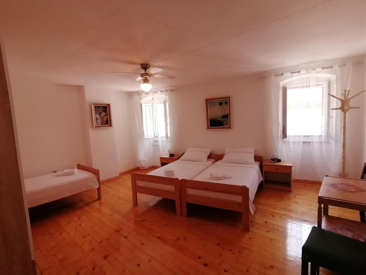 Bernik Rooms Plomin Eksteriør billede